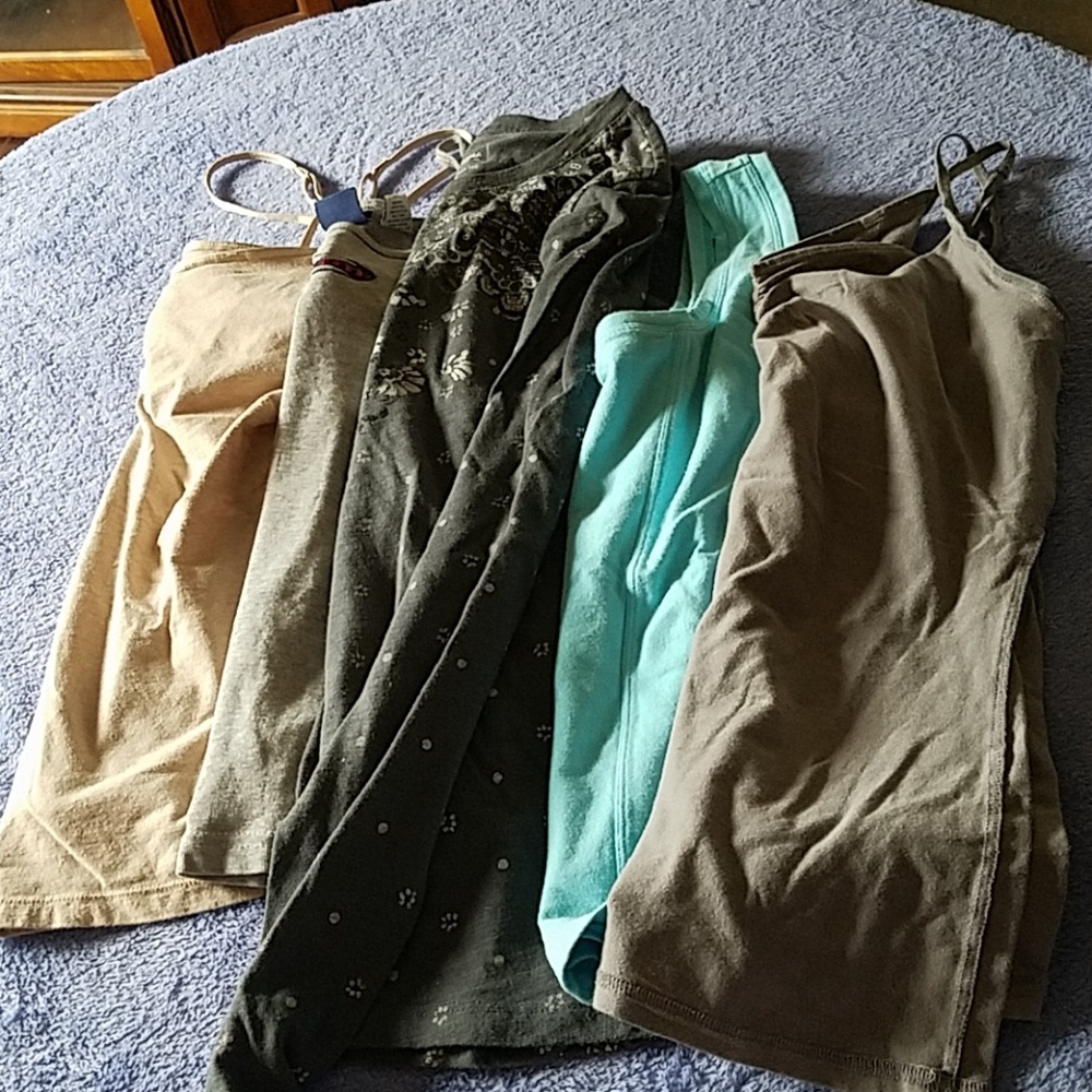 Medium shirt lot